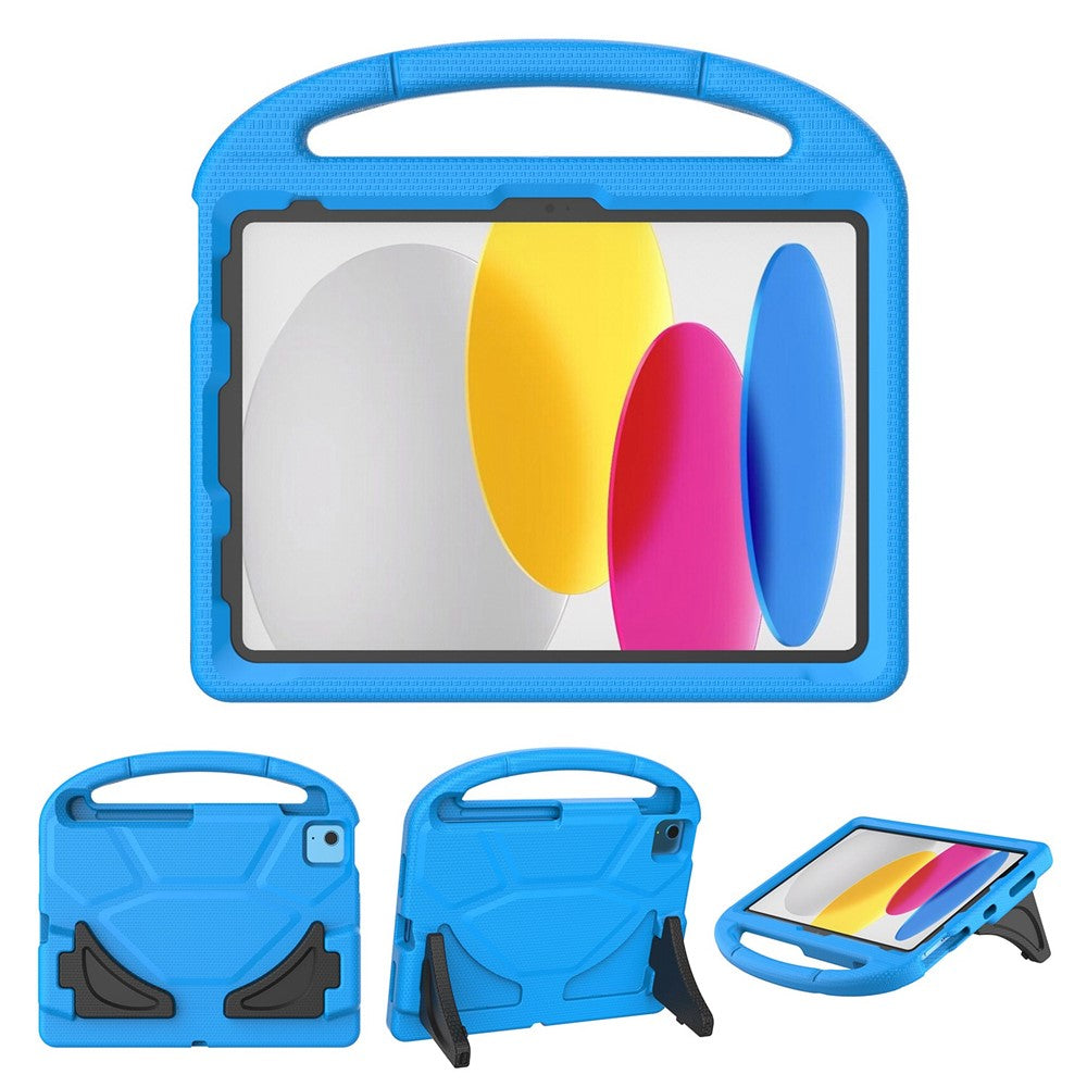 iPad (2025) / 10.9 (2022) Soccer Pattern EVA Tablet Case Kid Friendly Kickstand Handle Protective Cover