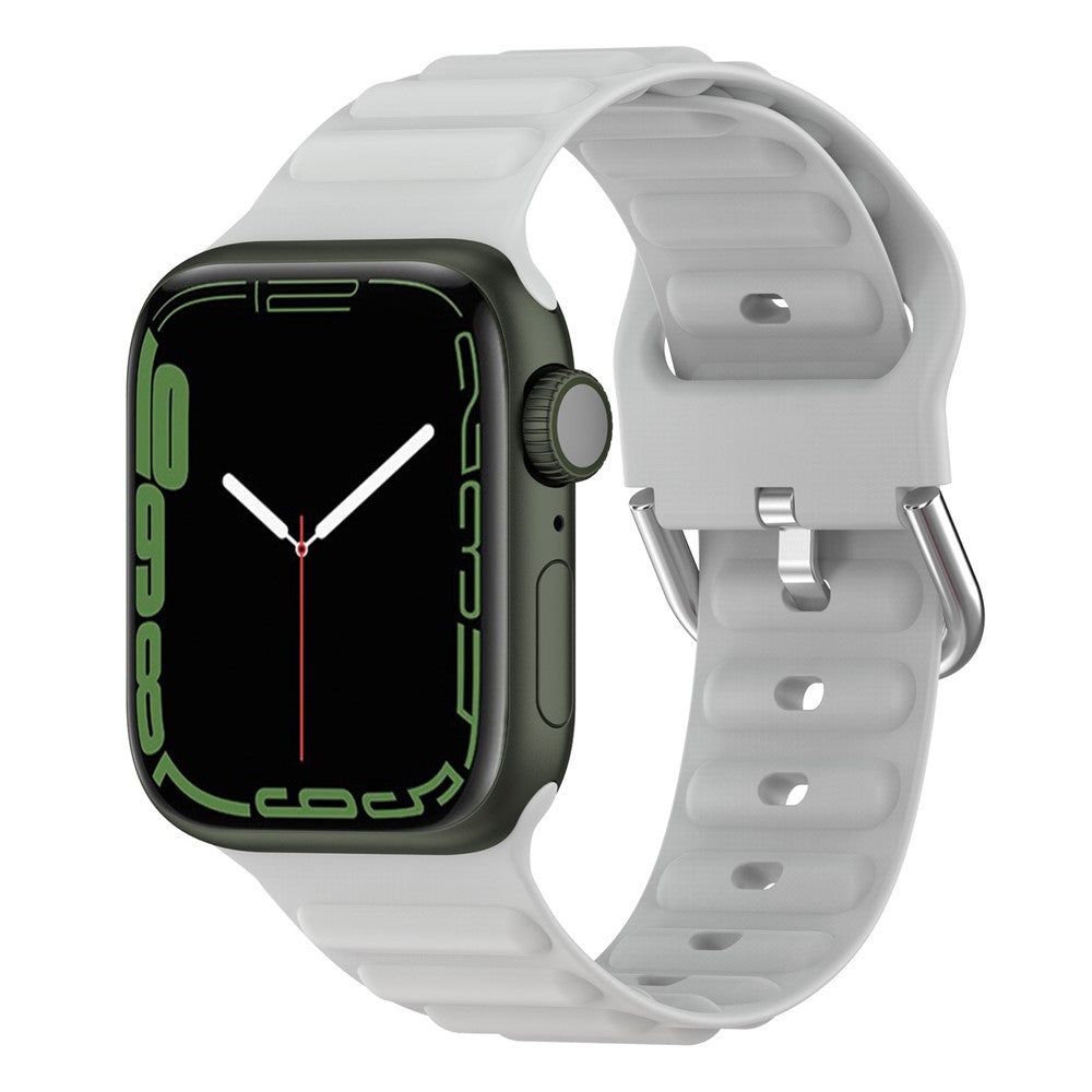 Apple Watch Ultra 3 2 1 49mm / Series 11 10 46mm / 9 8 7 45mm / SE3 SE2 SE 6 5 4 44mm / 3 2 1 42mm Wave Design Silicone Watch Band Square Buckle Wrist Strap